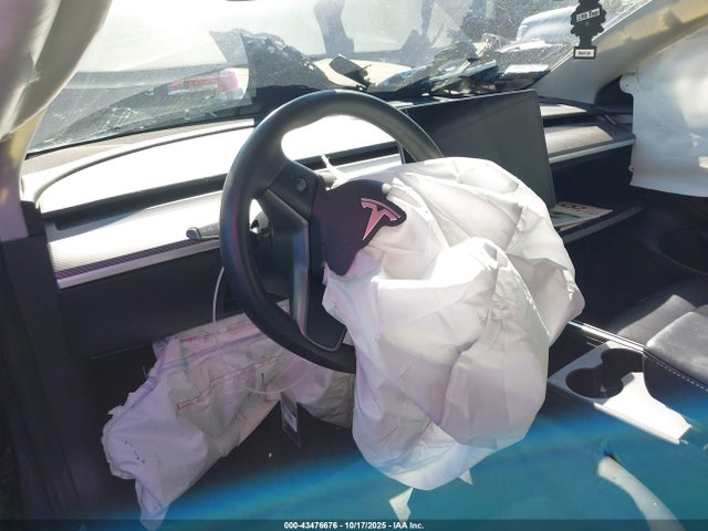Tesla MODEL 3 2021 5YJ3E1EC5MF043974 Image 34