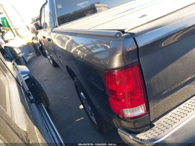 2019 RAM 1500 CLASSIC 1C6RR6FG1KS539987 Photo 2