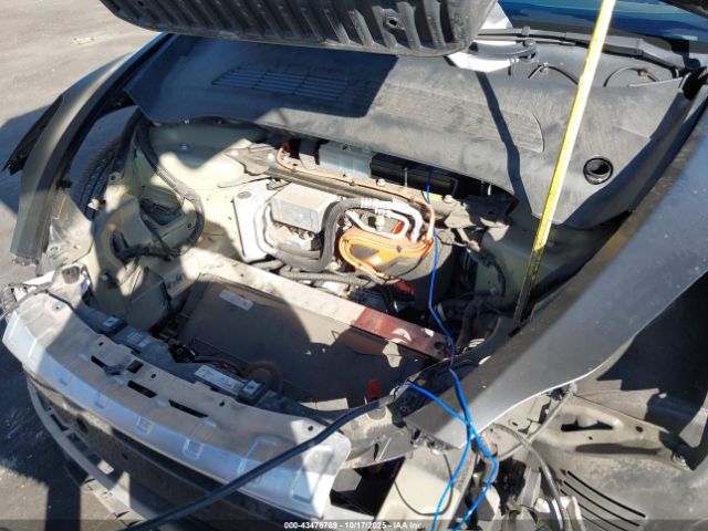 2021 TESLA MODEL Y 5YJYGDEF9MF097922 Photo 9