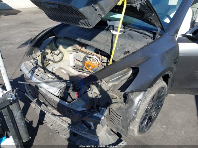 2021 TESLA MODEL Y 5YJYGDEF9MF097922 Photo 5