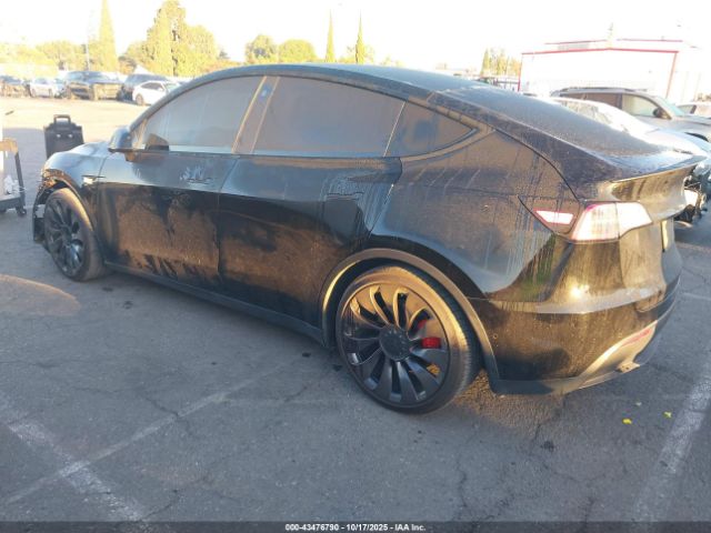 2022 TESLA MODEL Y 7SAYGDEFXNF341730 Photo 2