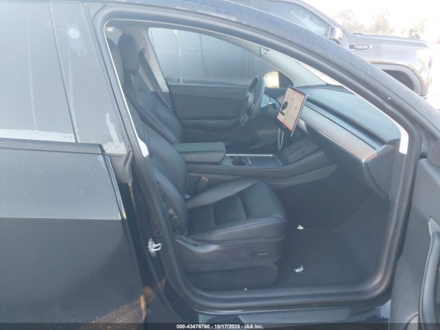 2022 TESLA MODEL Y 7SAYGDEFXNF341730 Photo 4