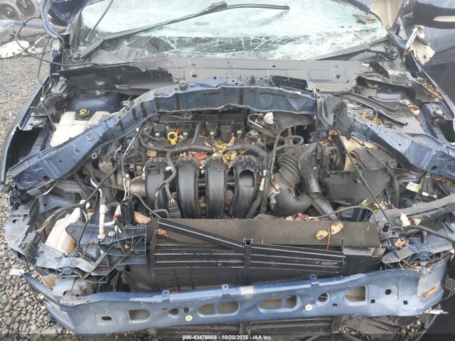 Ford Focus 2016 1FADP3K24GL344555 Image 10