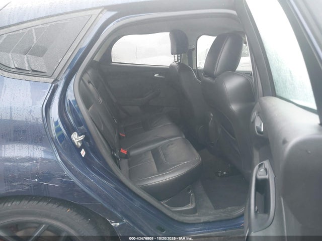 Ford Focus 2016 1FADP3K24GL344555 Image 8