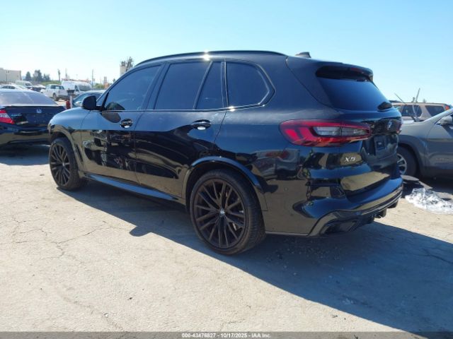 2021 BMW X5 5UXCR4C09M9F63668 Photo 2