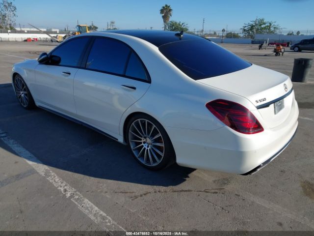 2015 MERCEDES-BENZ S 550 WDDUG8CB2FA074649 Photo 2