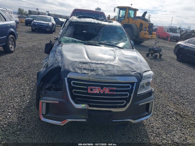 2GKFLUE3XH6243950 GMC Terrain Slt