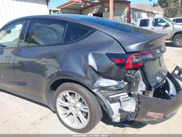 2023 TESLA MODEL Y 7SAYGDEE5PF914785 Photo 5