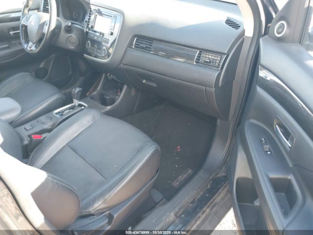 2016 MITSUBISHI OUTLANDER JA4AD3A39GZ024493 Photo 4