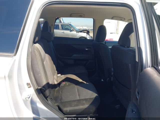 2016 MITSUBISHI OUTLANDER JA4AD3A31GZ050599 Photo 7