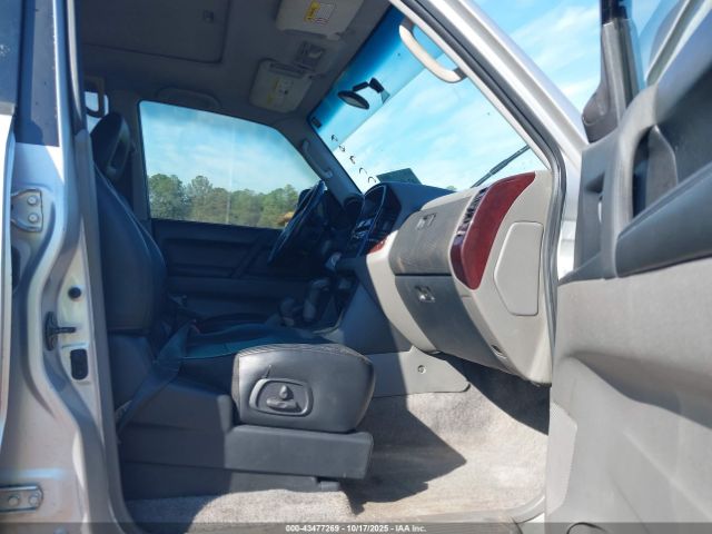 2002 MITSUBISHI MONTERO JA4MW51R92J002251 Photo 4