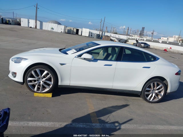 5YJSA1H18FFP75908 Tesla MODEL S