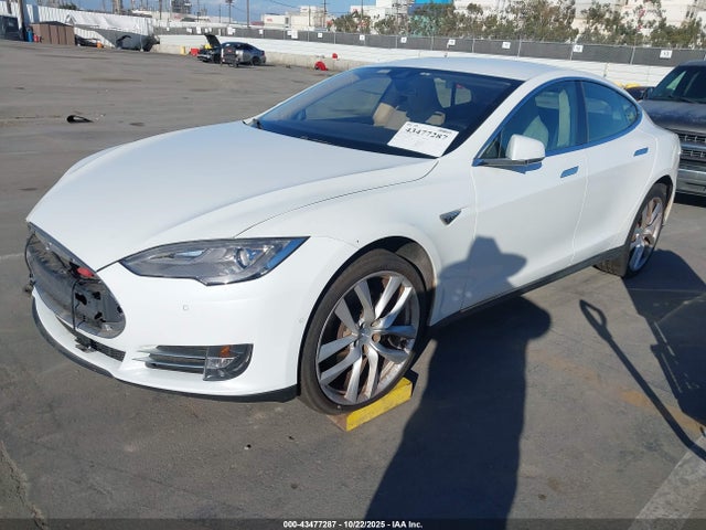 2015 TESLA MODEL S 5YJSA1H18FFP75908 Photo 1