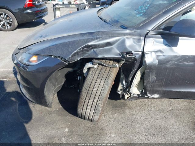 2025 TESLA MODEL 3 5YJ3E1EA2SF012015 Photo 5