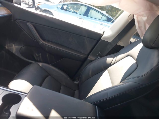 2022 TESLA MODEL Y 7SAYGDEFXNF487500 Photo 4