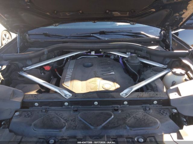 2025 BMW X7 5UX23EM03S9X05153 Photo 9