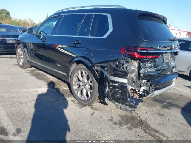 2025 BMW X7 5UX23EM03S9X05153 Photo 2