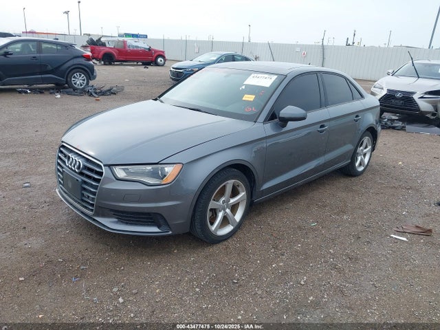 2016 AUDI A3 WAUB8GFF1G1114676 Photo 1
