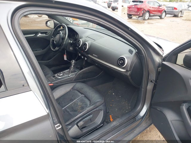 2016 AUDI A3 WAUB8GFF1G1114676 Photo 4