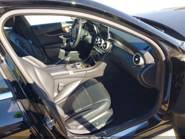 2018 MERCEDES-BENZ C 300 WDDWF4KB5JR410388 Photo 4