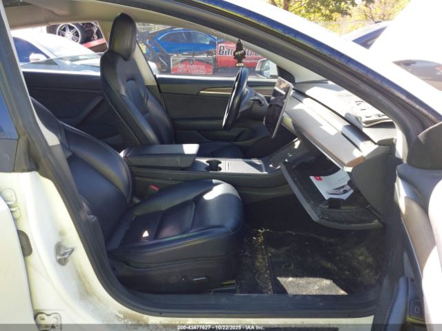 2022 TESLA MODEL 3 5YJ3E1EB7NF103083 Photo 4