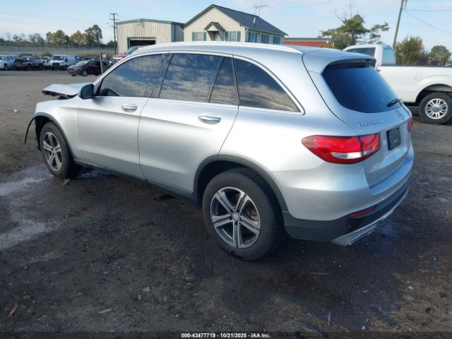 2016 MERCEDES-BENZ GLC 300 WDC0G4JB1GF032606 Photo 2