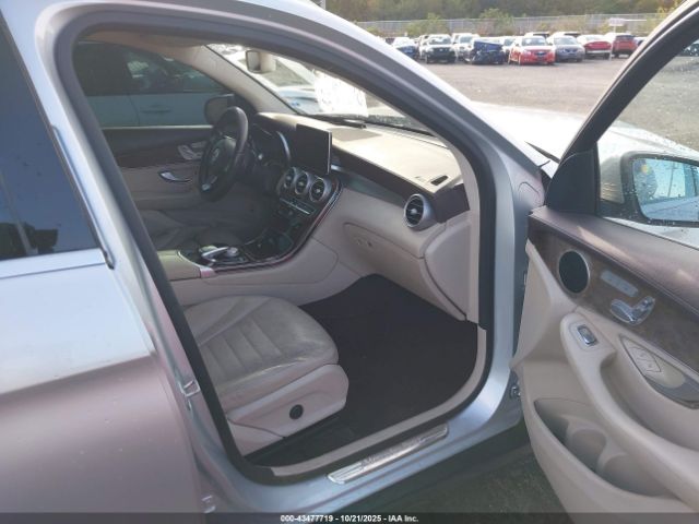 2016 MERCEDES-BENZ GLC 300 WDC0G4JB1GF032606 Photo 4