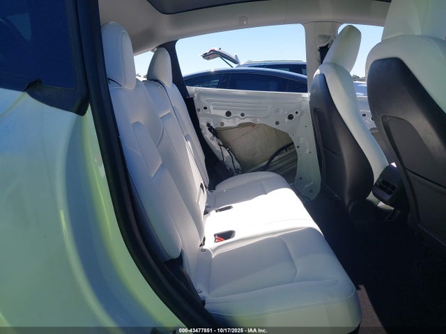 2023 TESLA MODEL Y 7SAYGDEE0PF696254 Photo 7