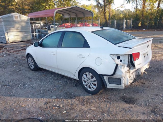 2013 KIA FORTE KNAFU4A23D5656169 Photo 2