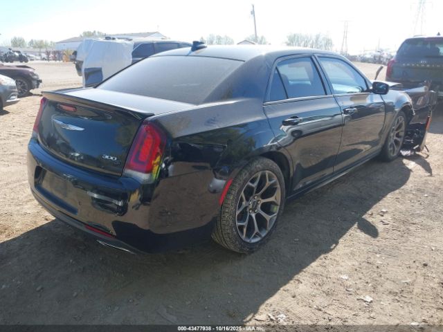 2018 CHRYSLER 300 2C3CCABG2JH262141 Photo 3