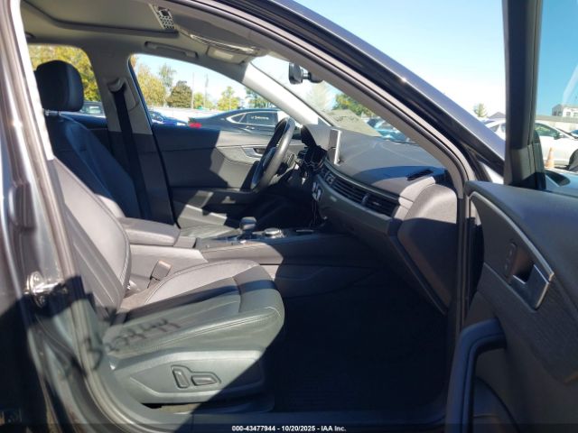 2017 AUDI A4 WAUDNAF49HN045677 Photo 4