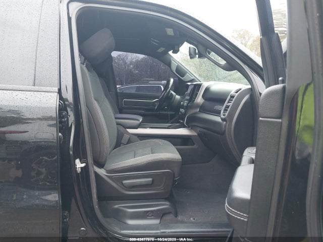 2019 RAM 1500 1C6SRFBT2KN527625 Photo 4