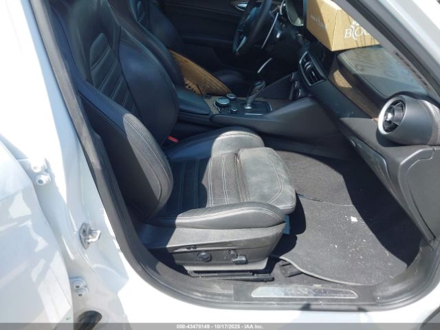 2017 ALFA ROMEO GIULIA ZARFAECN9H7551094 Photo 4