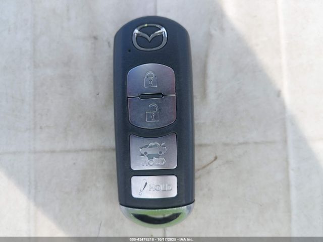 2017 MAZDA MAZDA6 JM1GL1V59H1111135 Photo 10