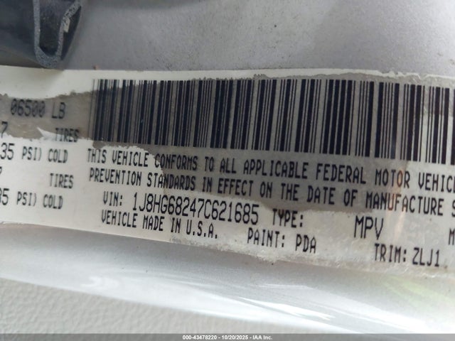 2007 JEEP COMMANDER 1J8HG68247C621685 Photo 8