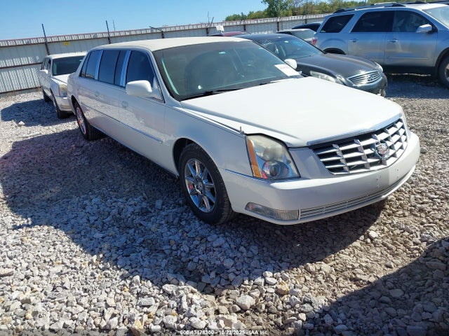 2011 CADILLAC DTS 1GE7K9C61BU600106 Photo 0