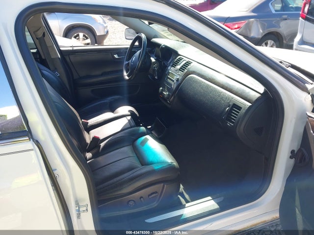 2011 CADILLAC DTS 1GE7K9C61BU600106 Photo 4