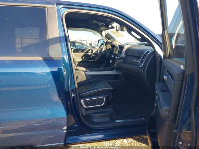 2020 RAM 1500 1C6RREJT9LN321102 Photo 4