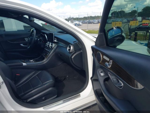 2018 MERCEDES-BENZ C 300 55SWF4JB4JU249077 Photo 4