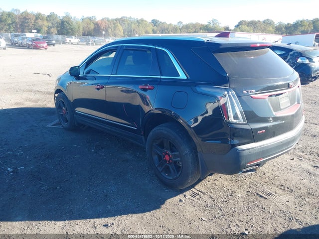 2018 CADILLAC XT5 1GYKNDRS8JZ220581 Photo 2