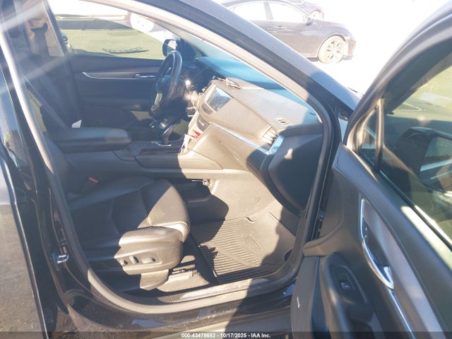 2018 CADILLAC XT5 1GYKNDRS8JZ220581 Photo 4