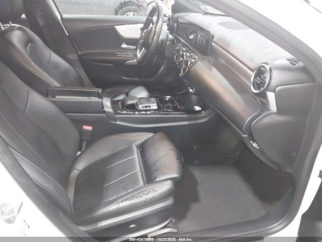 2020 MERCEDES-BENZ A 220 WDD3G4FB9LW037189 Photo 4