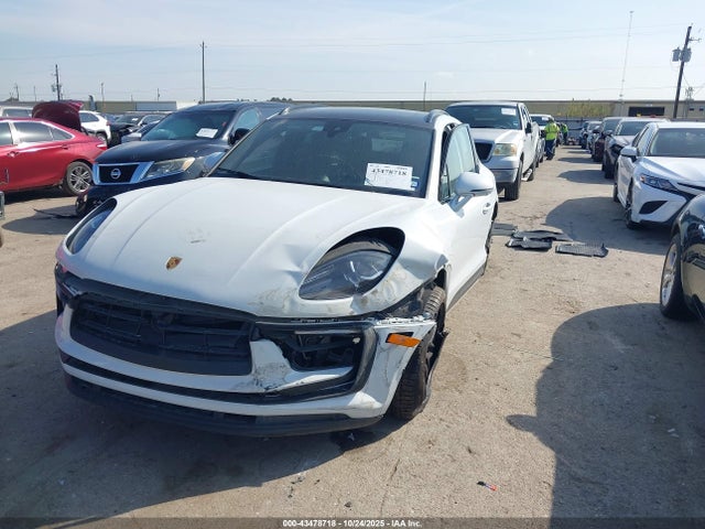 2022 PORSCHE MACAN WP1AA2A51NLB03505 Photo 1
