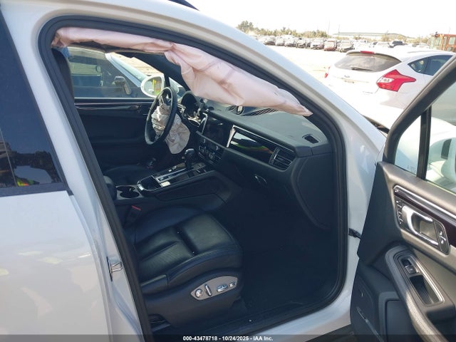 2022 PORSCHE MACAN WP1AA2A51NLB03505 Photo 4