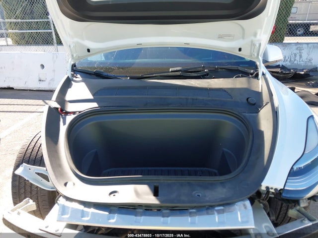 2023 TESLA MODEL Y 7SAYGDEE6PA063612 Photo 9