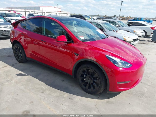 2023 TESLA MODEL Y 7SAYGDEE1PF897225 Photo 0