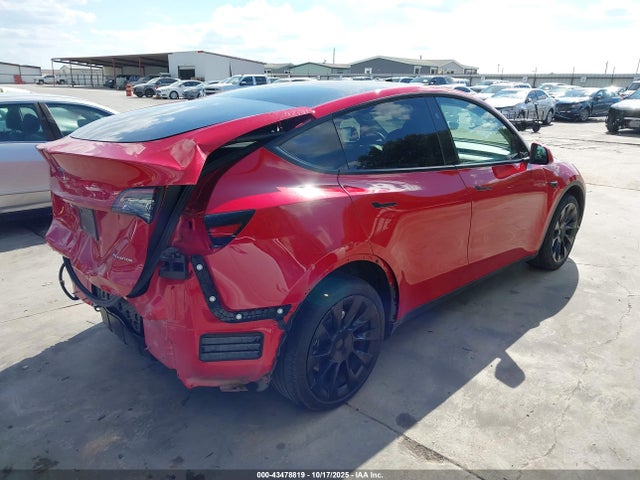 2023 TESLA MODEL Y 7SAYGDEE1PF897225 Photo 3