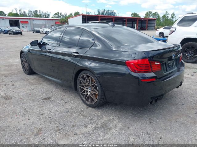 2013 BMW M5 WBSFV9C51DC773385 Photo 2