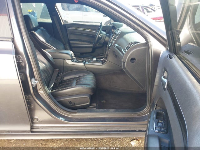 2C3CCABT8KH524095 Chrysler 300