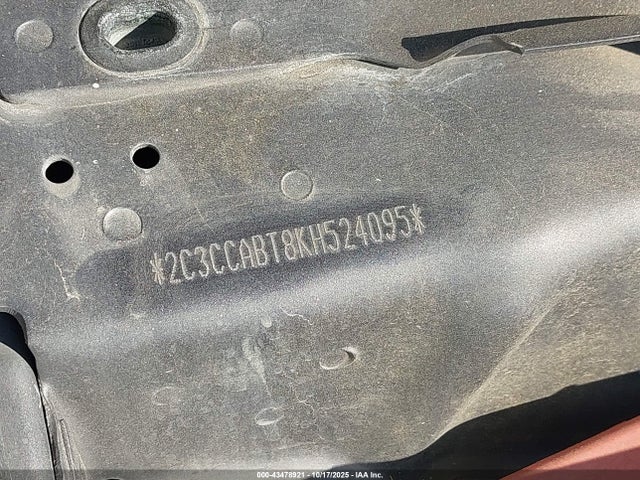 2C3CCABT8KH524095 Chrysler 300